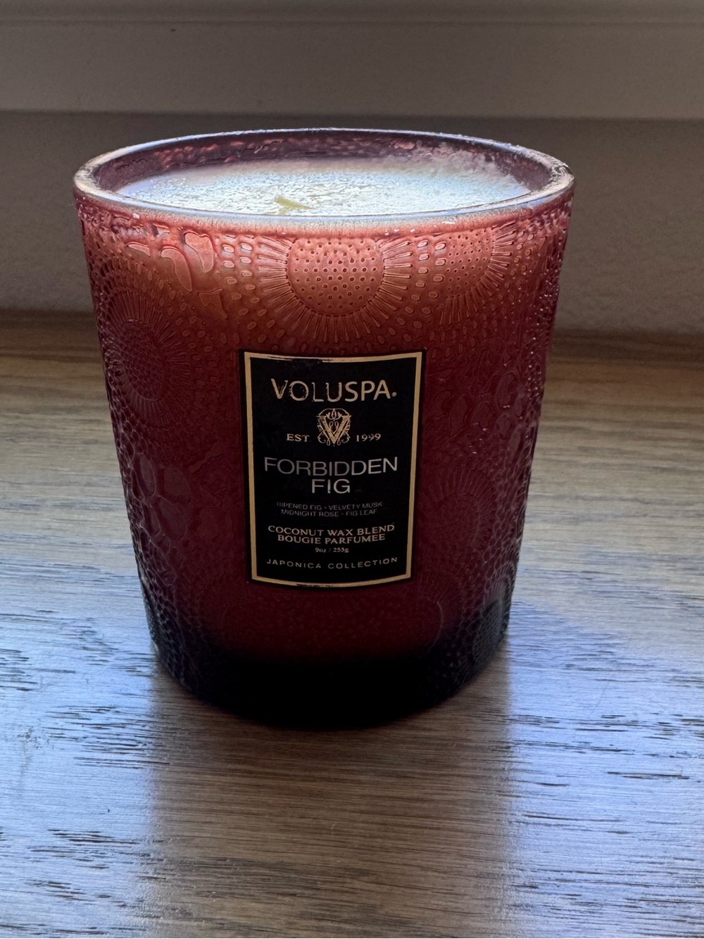 Voluspa Forbidden Fig Classic Candle 9 oz
